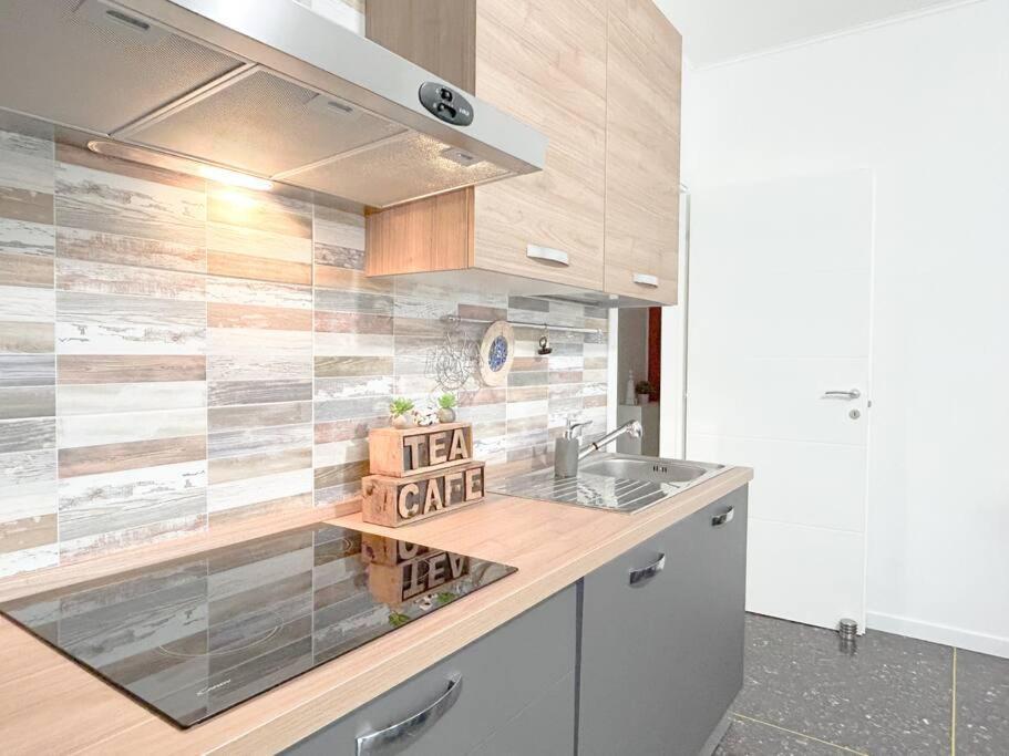 Free Parking - Elegante Casa Con Wifi -Smarttv Daire Savona Dış mekan fotoğraf